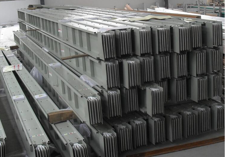 淺談密集型母線(xiàn)槽的與分支電纜在施工安裝的對(duì)比的有哪些優(yōu)勢(shì)